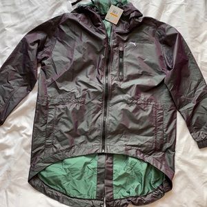 Pump multicolor wind breaker